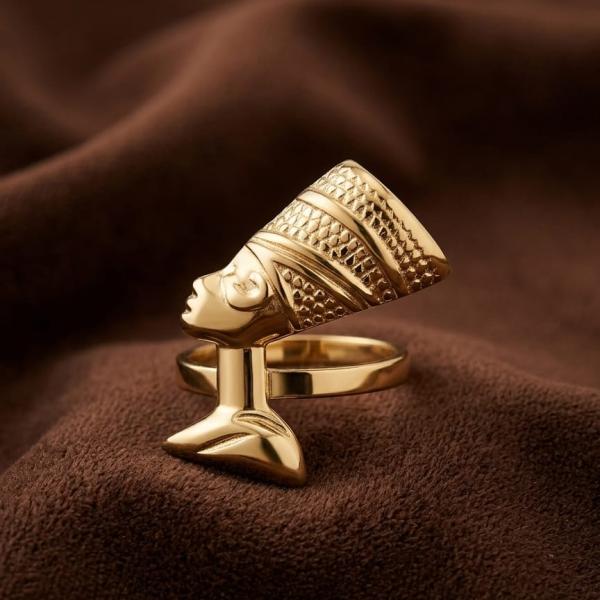 Nefertiti